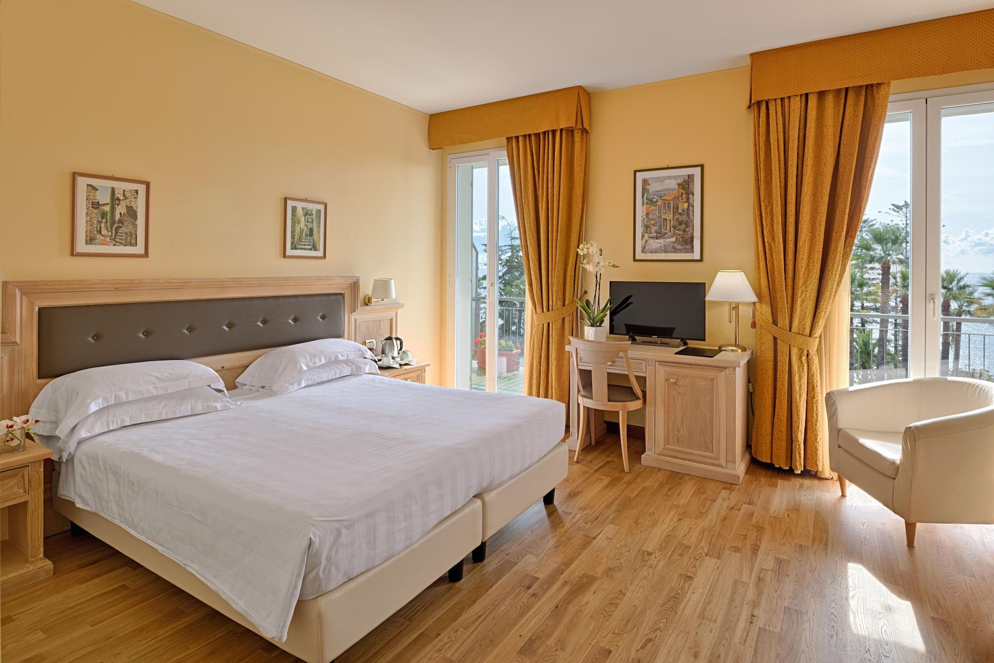 Hotel Paradiso Сан Ремо Екстериор снимка