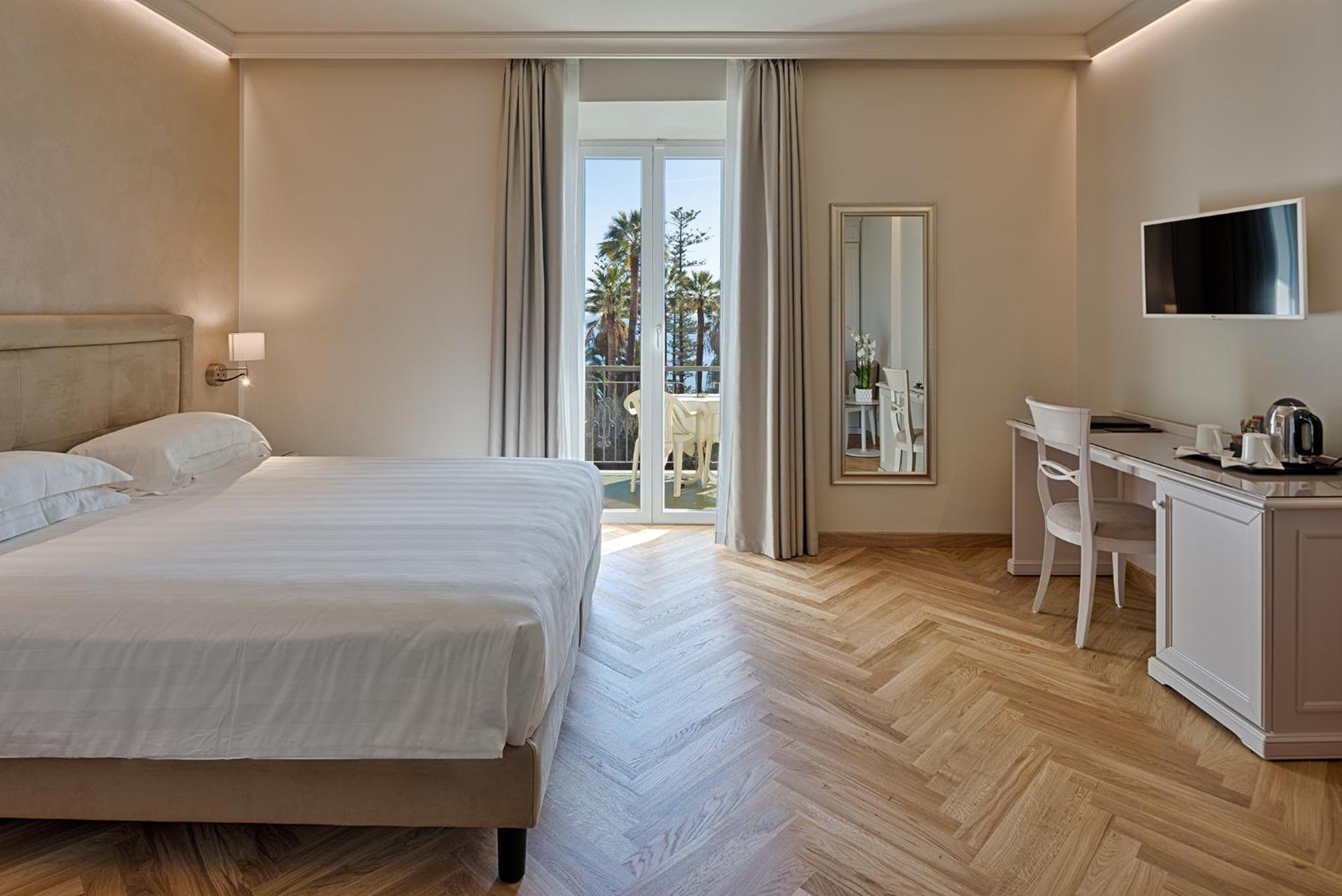 Hotel Paradiso Сан Ремо Екстериор снимка
