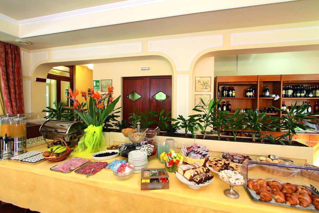 Hotel Paradiso Сан Ремо Екстериор снимка