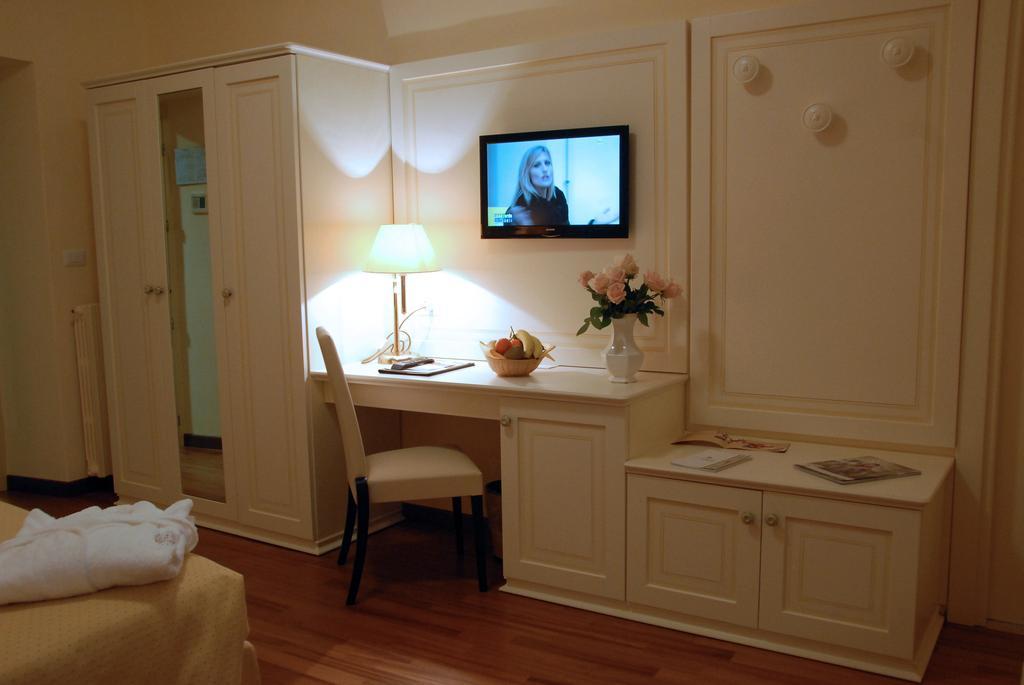 Hotel Paradiso Сан Ремо Екстериор снимка
